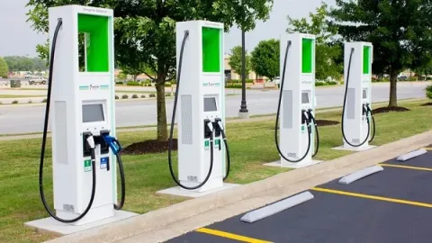 Standardizacija punjača za električna vozila u SAD