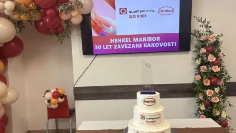 Tri desetletja kakovosti: Henkel Maribor dosega mejnik certifikata ISO 9001
