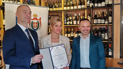 Odabrani proizvođači jakih alkoholnih pića u Vojvodini sertifikovani za standarde kvaliteta